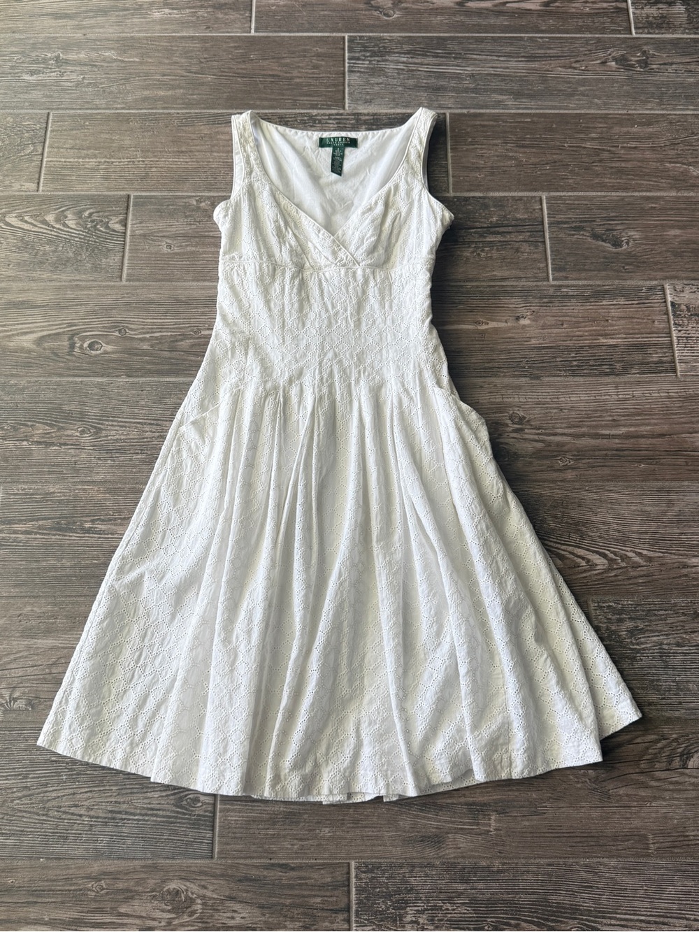 Lauren Ralph Lauren Eyelet Sleeveless Midi Pleated V-neck Dress